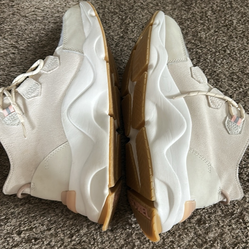 Women’s Sorel Kinetic Caribou Boot - Picture 4 of 6